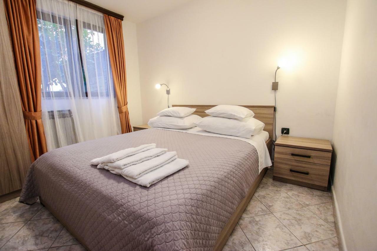 Appartement Carolina 4 Seasons à Poreč Extérieur photo
