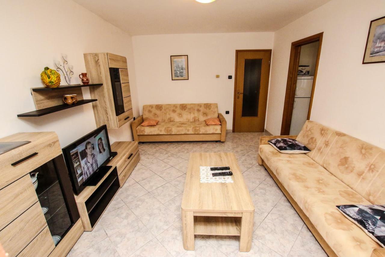 Appartement Carolina 4 Seasons à Poreč Extérieur photo