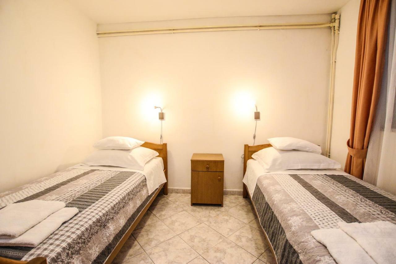 Appartement Carolina 4 Seasons à Poreč Extérieur photo