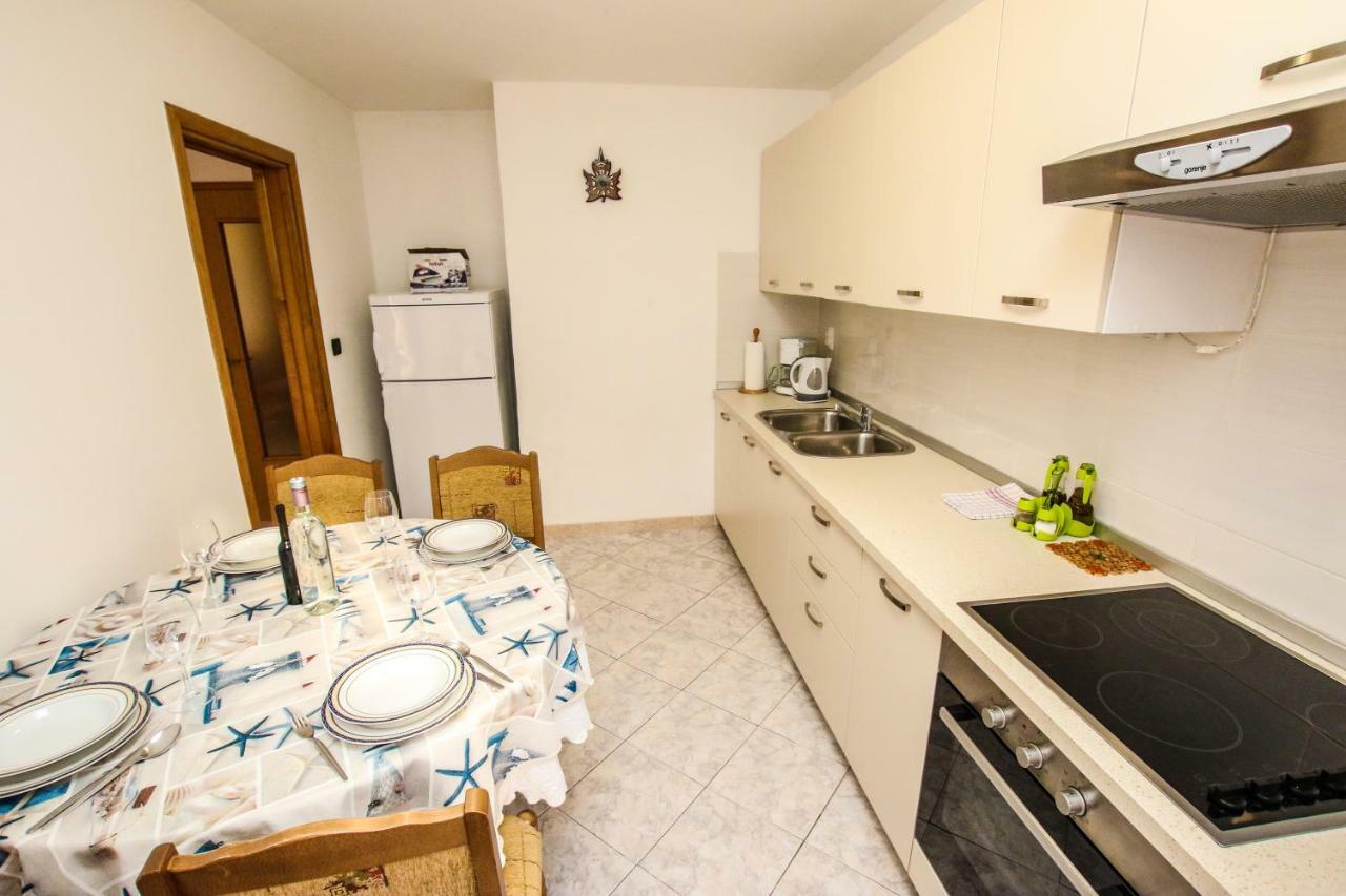 Appartement Carolina 4 Seasons à Poreč Extérieur photo