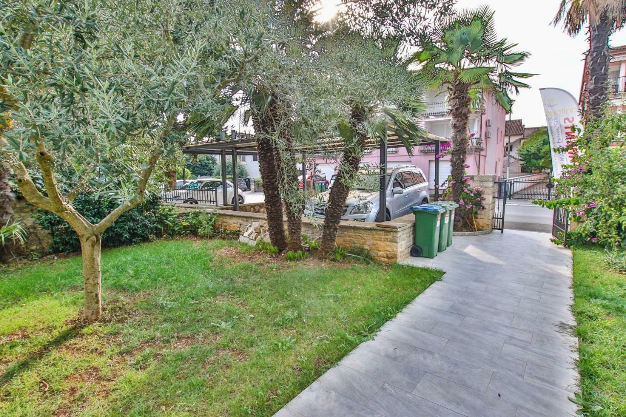 Appartement Carolina 4 Seasons à Poreč Extérieur photo