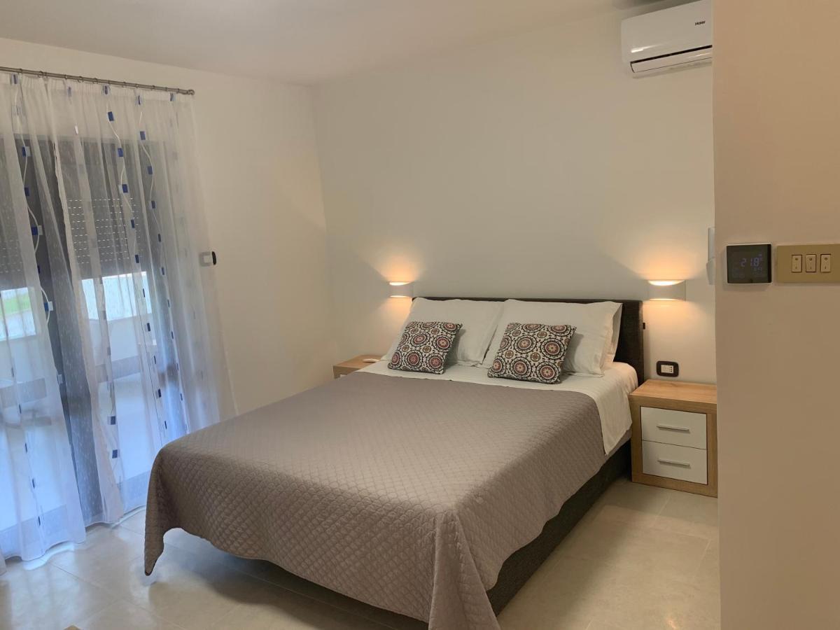 Appartement Carolina 4 Seasons à Poreč Extérieur photo
